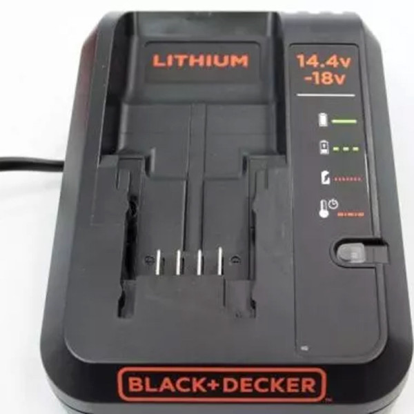 Зарядний пристрій Black+Decker BDC1A