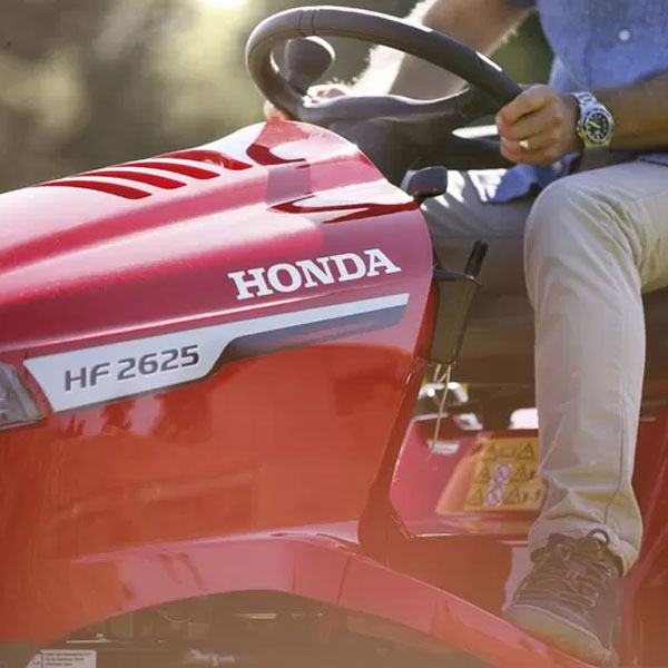 Садовий трактор Honda HF 2625 HTEH