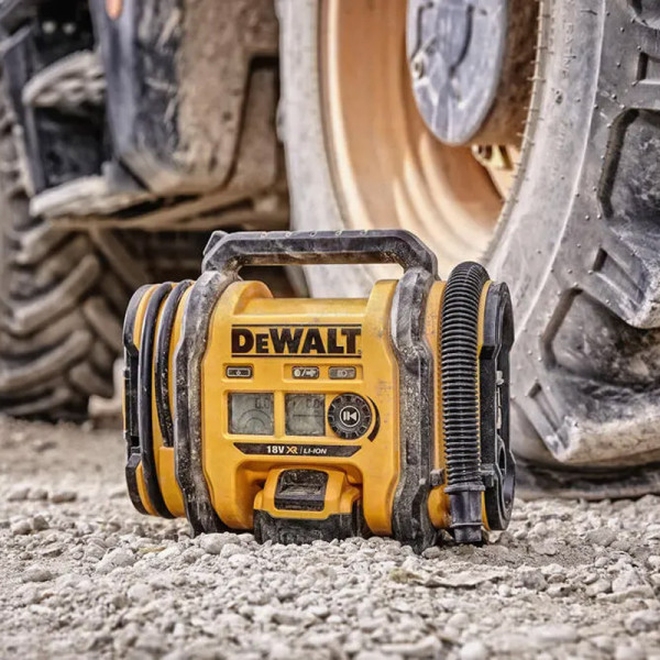 Автомобільний компресор акумуляторний DeWALT DCC018N