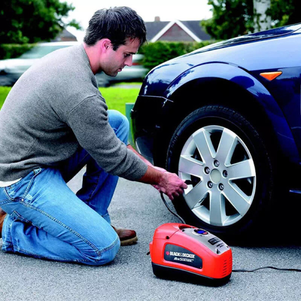 Компресор автомобільний Black&Decker ASI300