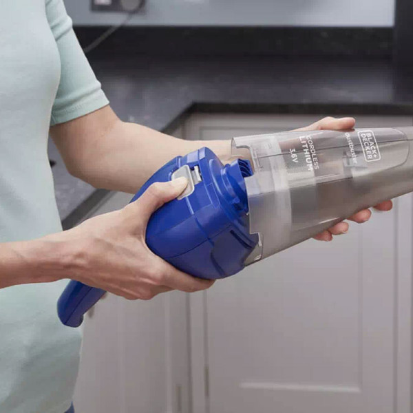 Пилосос автомобільний акумуляторний Black+Decker NVC115WA