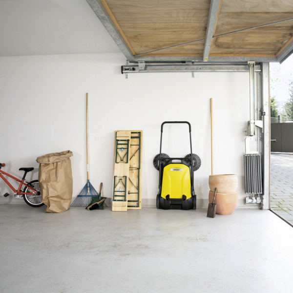 Підмітальна машина Karcher S 4 Twin (1.766-365.0)