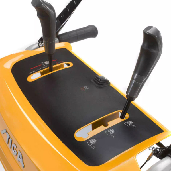 Підмітальна бензинова машина Stiga SWS600GE