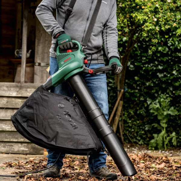 Повітродувка-пилосос Bosch UniversalGardenTidy 3000