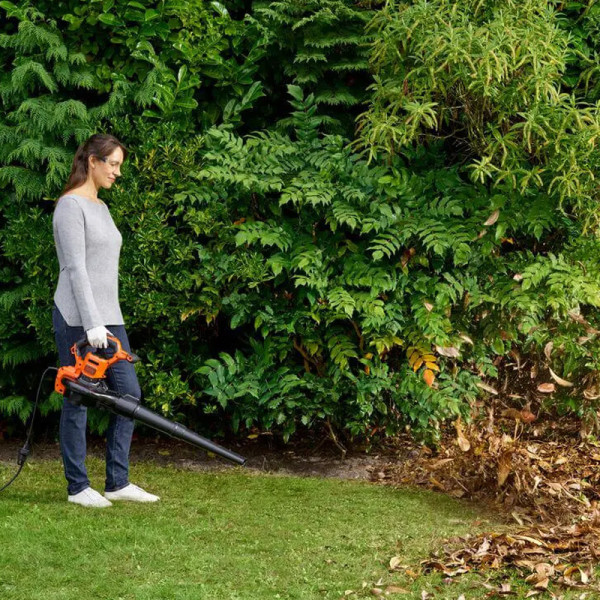 Електричний cадовий пилосос-повітродувка Black&Decker BEBLV301