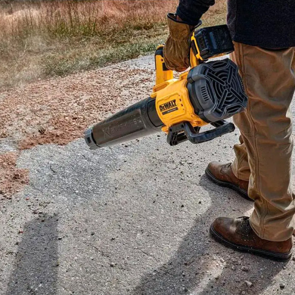 Повітродувка акумуляторна DeWALT DCMBL562N (без аккумулятора и ЗУ)