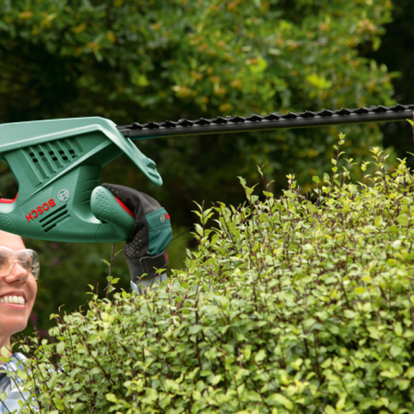 Кущоріз електричний Bosch EasyHedgeCut 45
