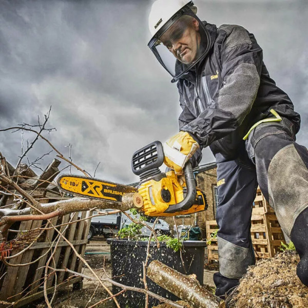 Акумуляторна ланцюгова пила DeWALT DCM565P1