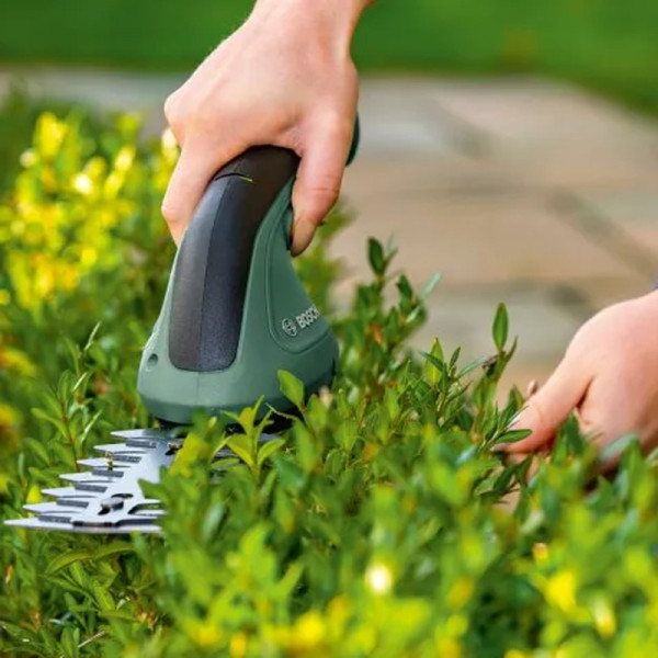 Акумуляторні ножиці Bosch EasyShear (0600833300)