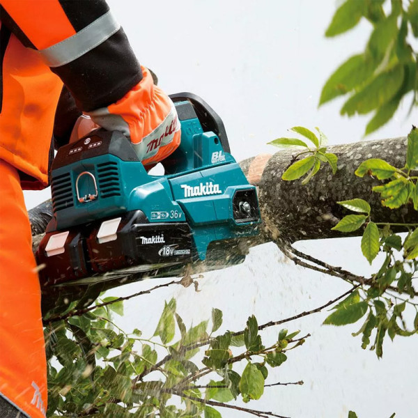 Акумуляторна ланцюгова пила Makita DUC306Z (без акумулятора і ЗП)