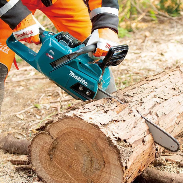 Акумуляторна ланцюгова пила Makita UC013GT101