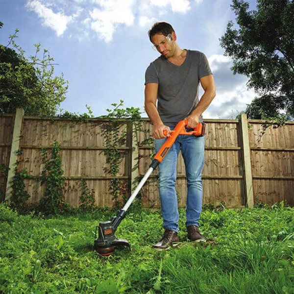 Акумуляторний тример BLACK & DECKER ST182320